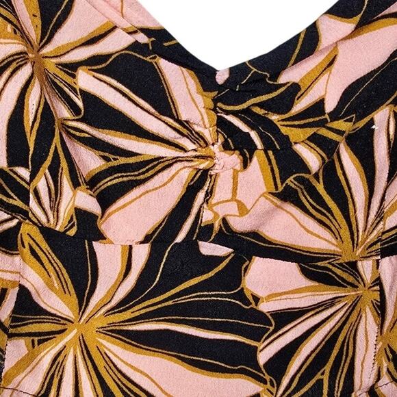 Minkpink Ziba Top XS Black Pink Floral Puff Sleeve Cropped Blouse Boho Vacay - Picture 6 of 6